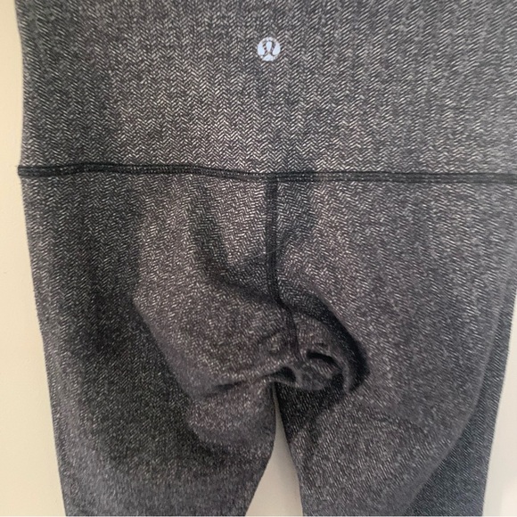 Lululemon Grey Herringbone Wunder Under Leggings 4 - Picture 4 of 8